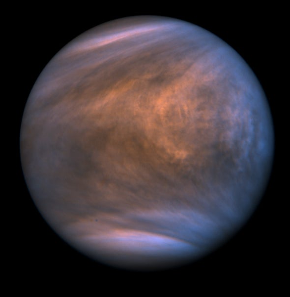 Acamada de nuvens que recobre Vênus. Crédito: Jaxa/Wikimedia